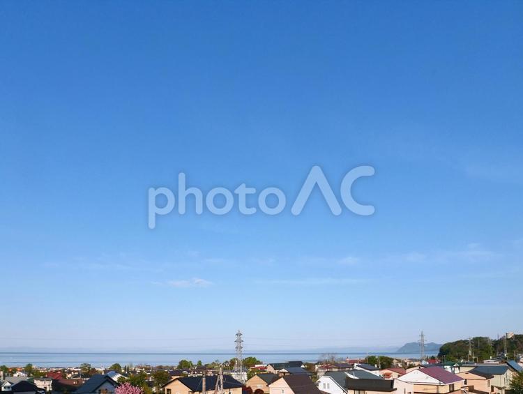 海の見える街並みと青空 青空,大空,街並みの写真素材