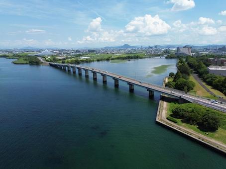 琵琶湖上空から空撮した帰帆北橋 琵琶湖上空から空撮した帰帆北橋 帰帆北橋,橋,琵琶湖の写真素材