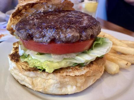 グリルドハンバーガー グリルドハンバーガーの写真