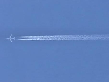 飛行機雲 飛行機雲の写真
