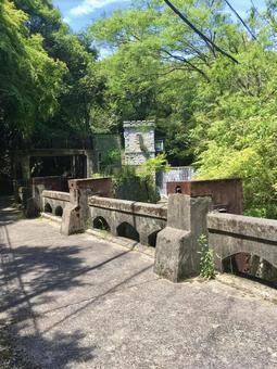 干上がった水源地の分水堰堤 分水堰堤,水源地,渇水の写真素材