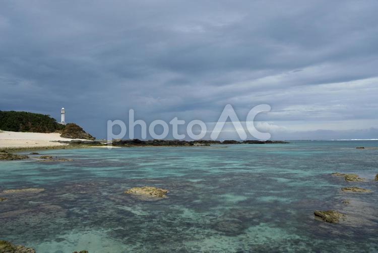 灯台と海 海,空,壁紙の写真素材