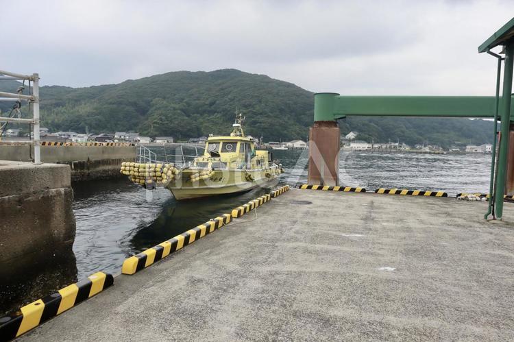海上タクシー（長崎県奈留島） 海上タクシー,船,小型船の写真素材