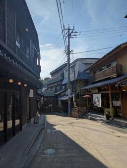 温泉街にて 温泉街にて 温泉街,温泉,街並みの写真素材