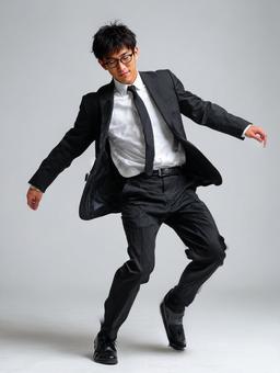 ポーズを決める若い男性ビジネスマン ポーズを決める若い男性ビジネスマンの写真