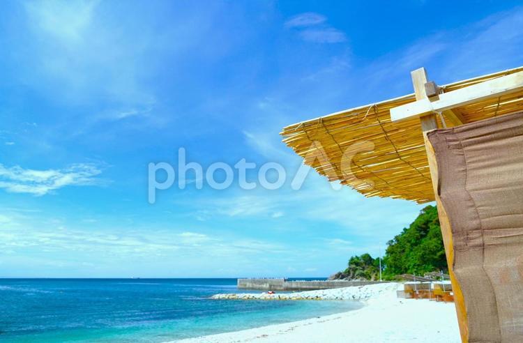 真夏の海水浴場 ビーチ,海,海水浴場の写真素材