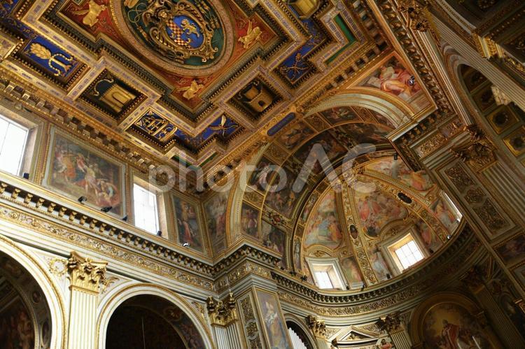 ローマの教会の装飾 ローマ,教会,彫像の写真素材