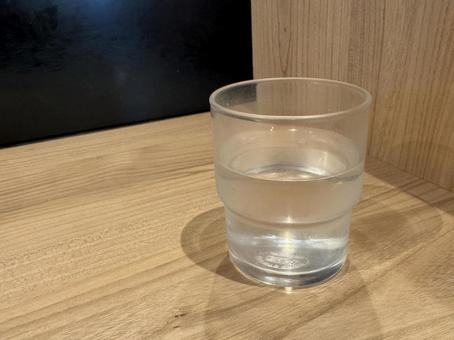 お冷 水,お冷,ミネラルウォーターの写真素材