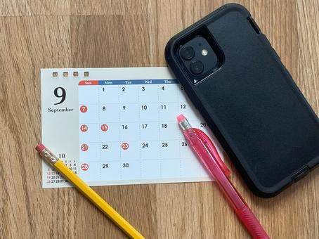 夏休み明けの学校スケジュールをチェック 夏休み明けの学校スケジュールをチェック 9月,カレンダー,敬老の日の写真素材