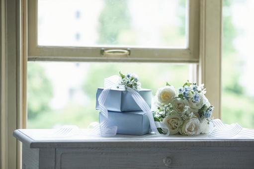 Present Present