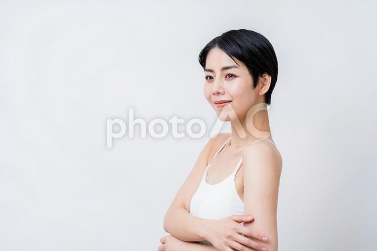 女性のスキンケアイメージ 女性,スキンケア,アンチエイジングの写真素材