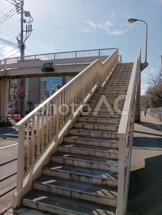 歩道橋 歩道橋,交通安全,交通マナーの写真素材