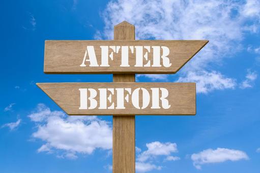 道しるべと青空（After・Befor） 道しるべ,青空,二択の写真素材