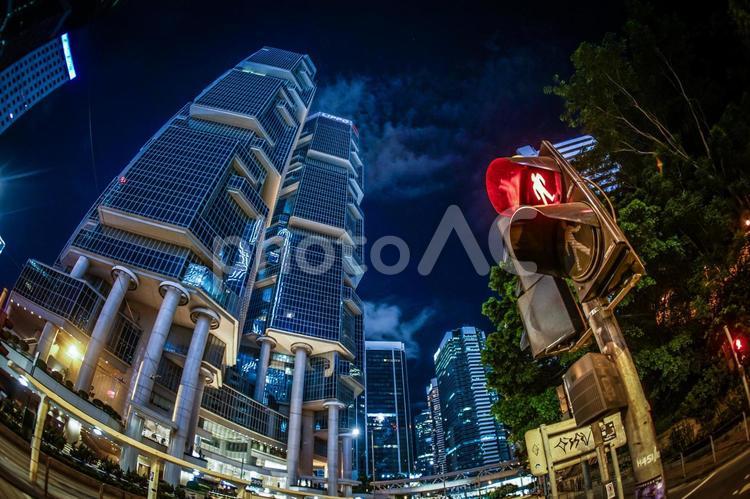 香港特別行政区の高層ビル群の夜景 香港,香港特別行政区,夜景の写真素材