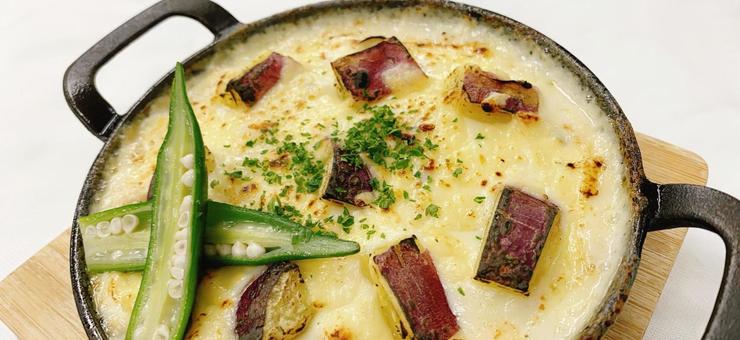 さつまいもグラタン グラタン,熱々,スキレットの写真素材