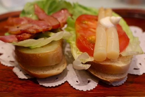 Morning sandwiches at Osaka coffee shops, JPG