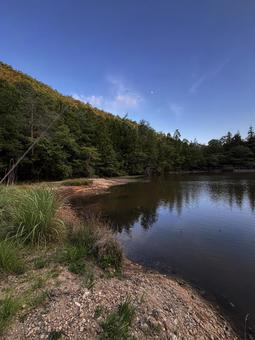 僕だけが知る場所 外,池,自然の写真素材