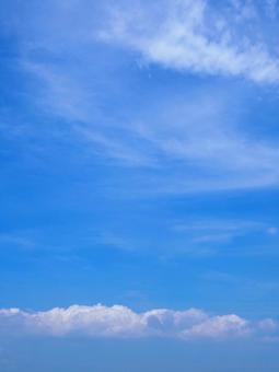 Midsummer cumulonimbus clouds and blue sky, JPG Midsummer cumulonimbus clouds and blue sky, JPG