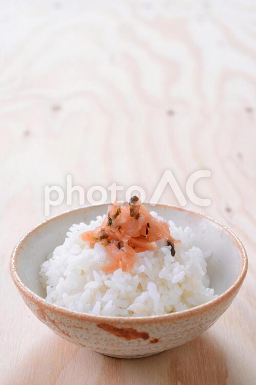 ごはんのおとも　赤カブの漬物 ごはん,白米,お米の写真素材