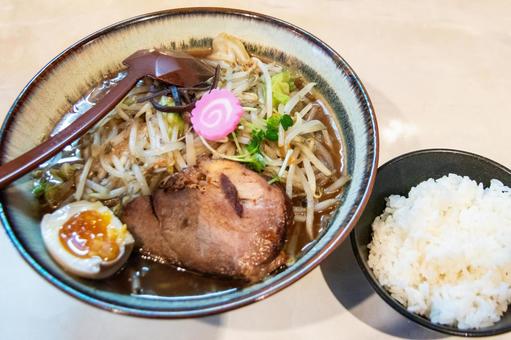 ラーメンライス ラーメンライスの写真