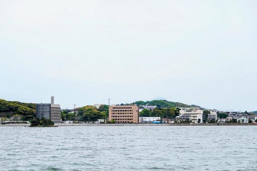 宍道湖上から見る松江 宍道湖上から見る松江 松江,宍道湖,ビルの写真素材