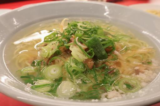 美味しそうな街中華の塩ラーメン　中華料理 美味しそう,ラーメン,中華の写真素材