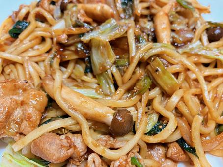 キノコ入り焼きそば 焼きそば,麺料理,料理の写真素材