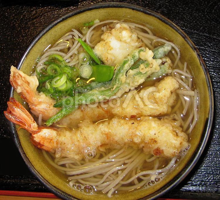 天ぷらそば・伊豆の国市南條 そば,十割手打ちそば,天ぷらそばの写真素材