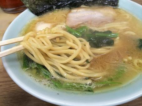 Iekei ramen with thick, short, straight noodles, JPG Iekei ramen with thick, short, straight noodles, JPG
