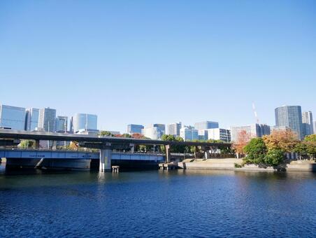 天王洲より品川見渡す構図 天王洲大橋,天王洲アイル,天王洲アイル水辺公園の写真素材