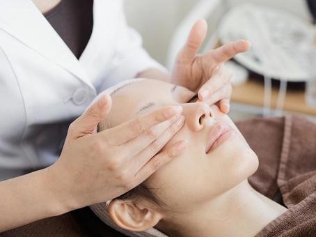 Facial beauty treatment image, salon esthétique, beauté du visage, fem, JPG