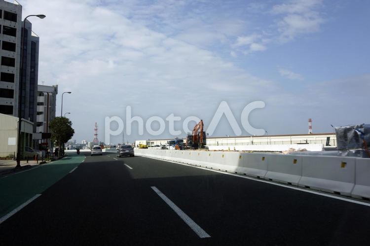 道路拡張工事中の沖縄の道路 沖縄,軍用地,道路の写真素材