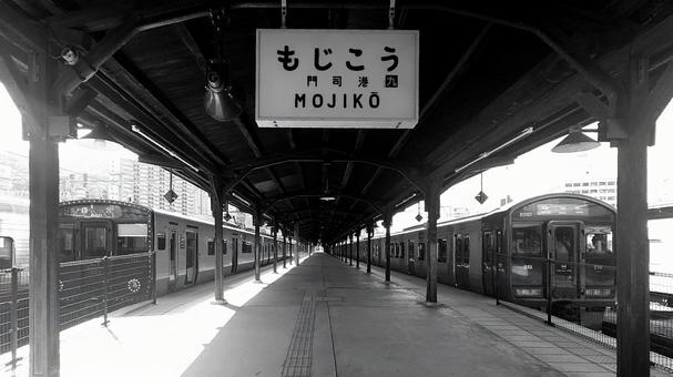 福岡県北九州市門司港レトロ　JR門司港駅 門司港駅,jr九州,ホームの写真素材