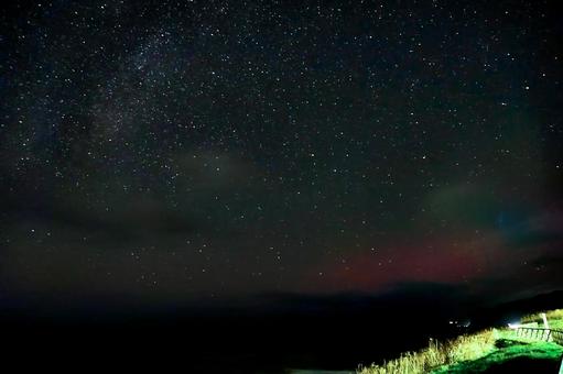 低緯度オーロラ_北海道 石狩厚田 ① 低緯度オーロラ,星空,北海道の写真素材