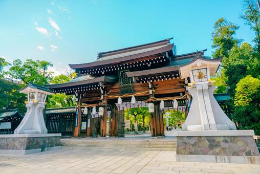 【兵庫】神戸駅周辺の湊川神社 湊川神社,兵庫,神戸の写真素材