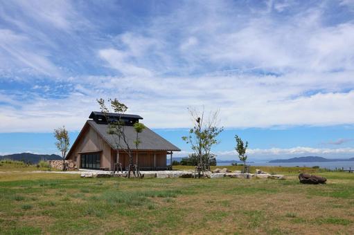 7月中旬のさぬき市大串半島の広場の風景 7月中旬のさぬき市大串半島の広場の風景の写真