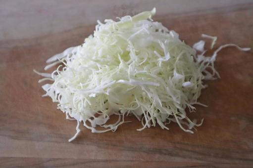 極細千切りキャベツのふわ盛り 千切りキャベツ,細かい,細切りの写真素材