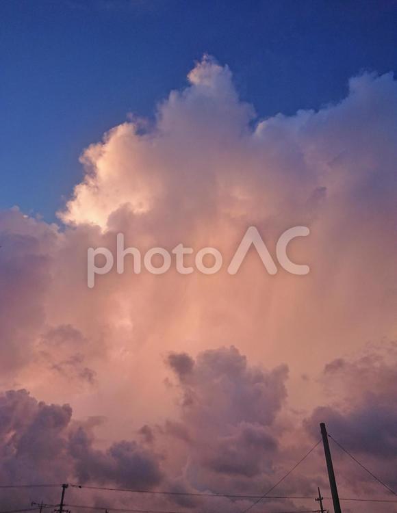 夕暮れの空と電柱 空,晴れ,自然の写真素材