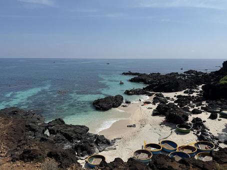 ベトナムのリーソン(Ly Son)の海 ベトナムのリーソン(Ly Son)の海 ベトナム,クアンガイ,青空の写真素材
