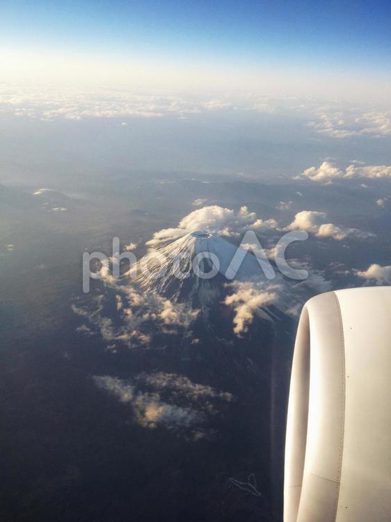 飛行機からの富士山 富士山,飛行機,旅行の写真素材