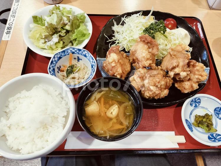 唐揚げ定食 唐揚げ定食,唐揚げ,定食の写真素材