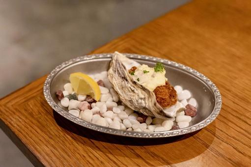 レモンとタルタルソースで味わうカキフライ レモンとタルタルソースで味わうカキフライの写真