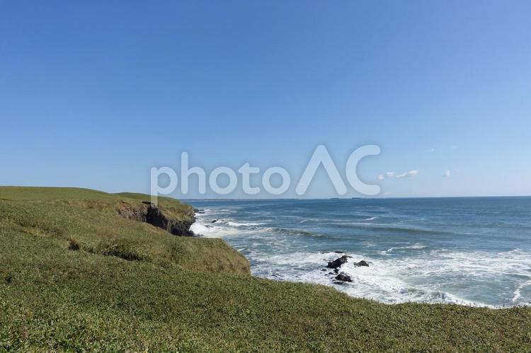 北海道根室の岸壁 北海道,海岸線,波しぶきの写真素材