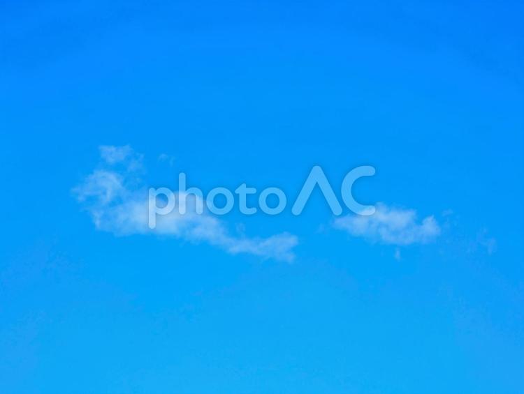 美しい青空と白い雲 雲,青,白の写真素材
