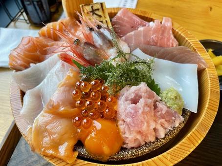 海鮮丼 海鮮丼 海鮮,海の幸,丼ぶりの写真素材