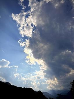Photo, light, angel ladder, thin light line, 