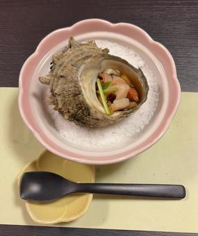 R7.08.13 さざえの壺焼き 2 R7.08.13 さざえの壺焼き 2の写真