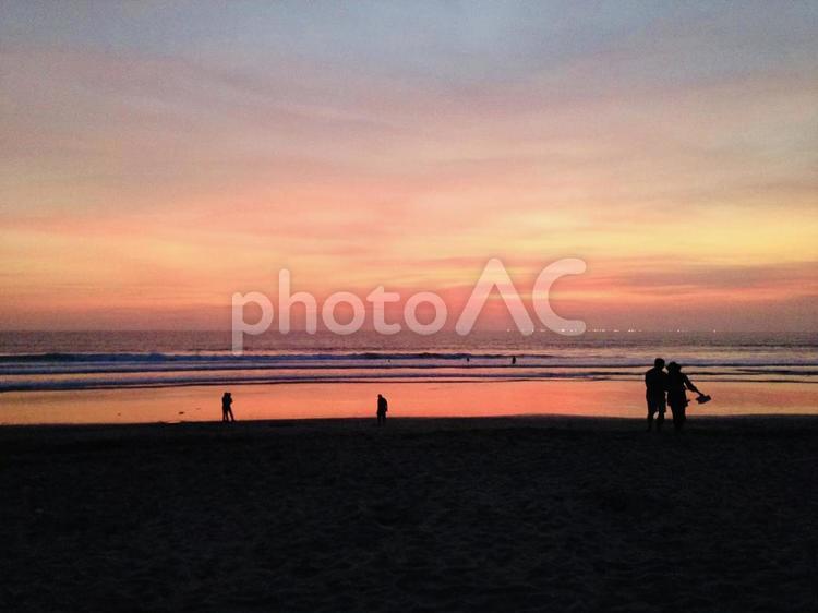 海辺の夕焼け 風景,海外,外国の写真素材