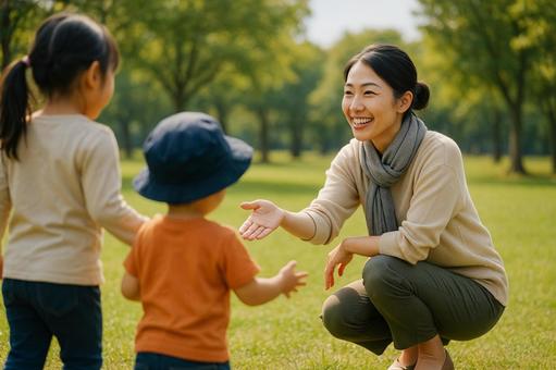 公園で遊ぶ女性 公園で遊ぶ女性の写真