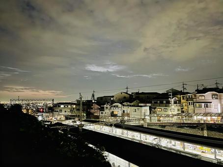 夜の近鉄奈良線石切駅上 石切駅,石切,東大阪市の写真素材